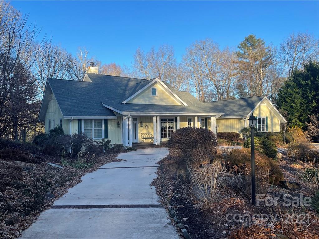 106 Overcrest Circle