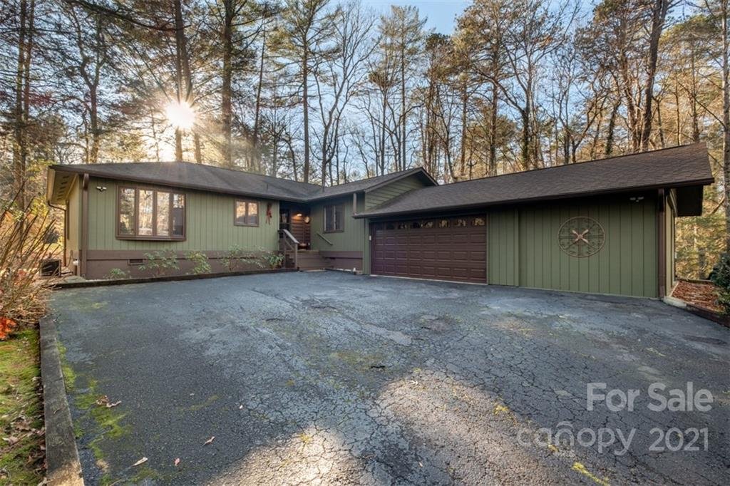 92 Surrey Lane