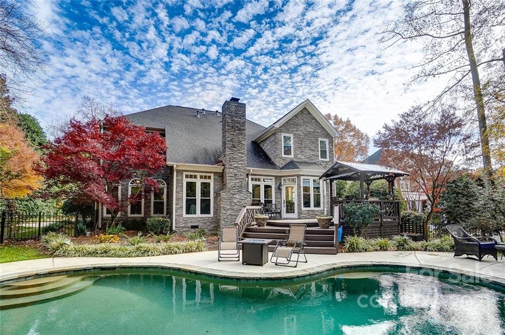 5219 Cadbury Court