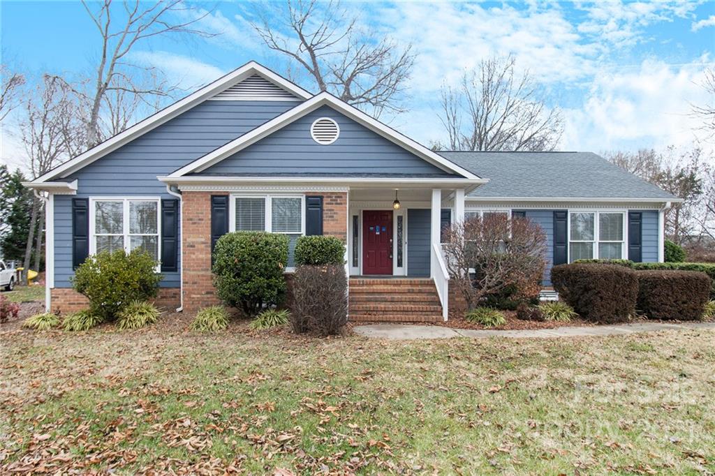 4493 Turnberry Court