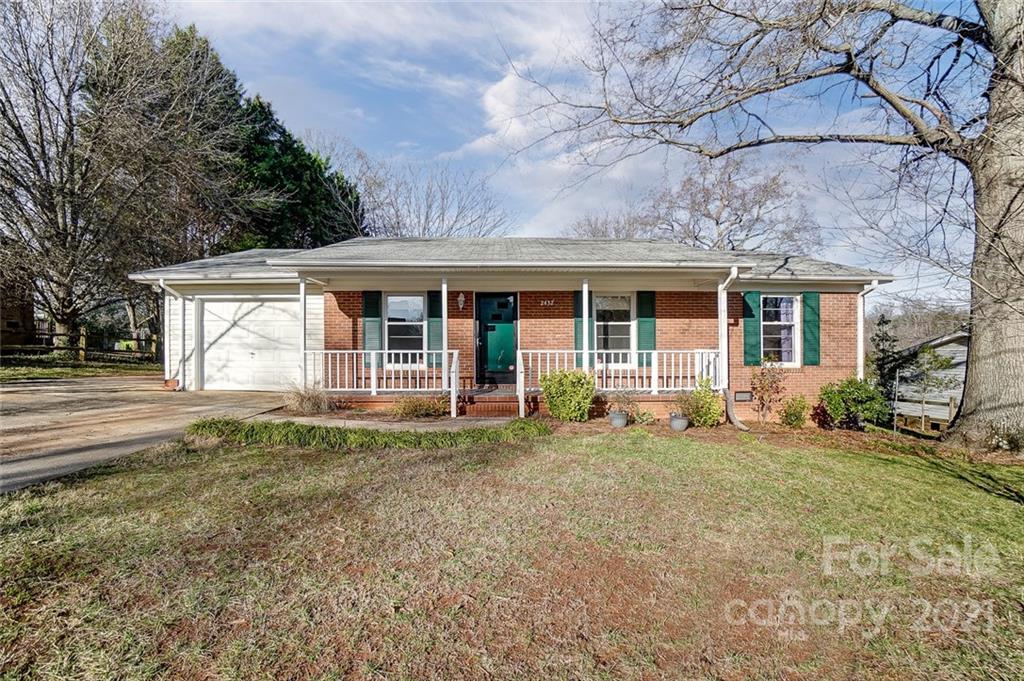 2432 Middleton Drive