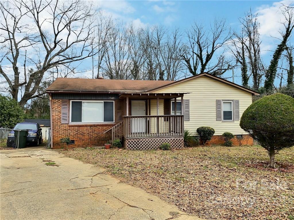 870 Rolling Green Road