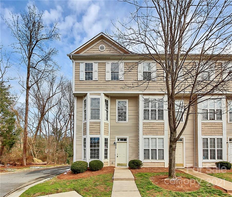 8015 Kings Creek Drive