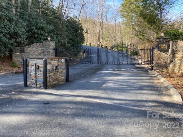 707 Streamside Drive 46