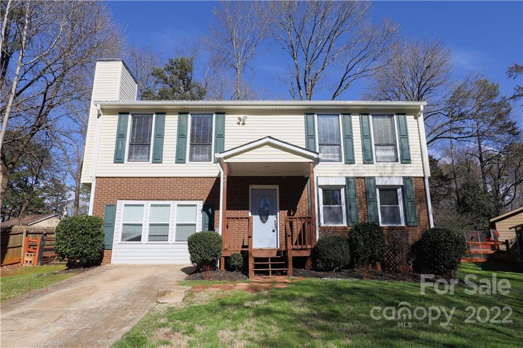 9807 Leatherwood Court