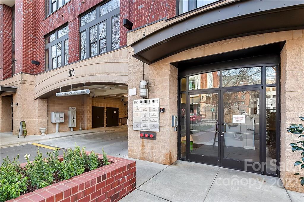 2125 Southend Drive 443