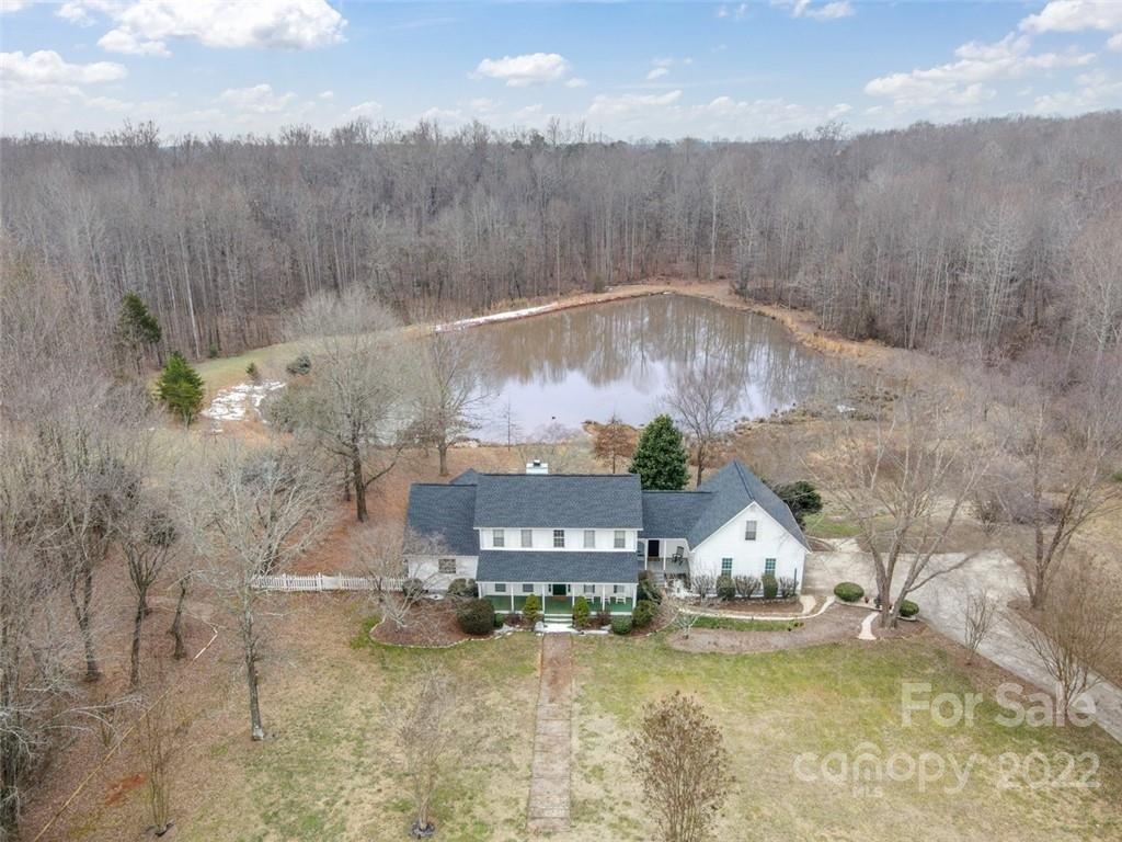 170 Della Drive