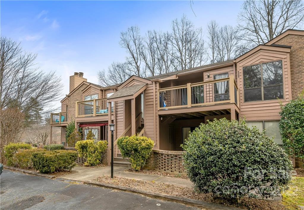 14 Ravencroft Lane