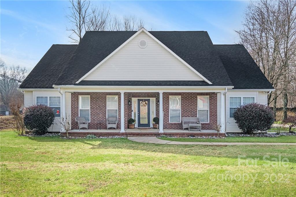 101 Oakview Drive