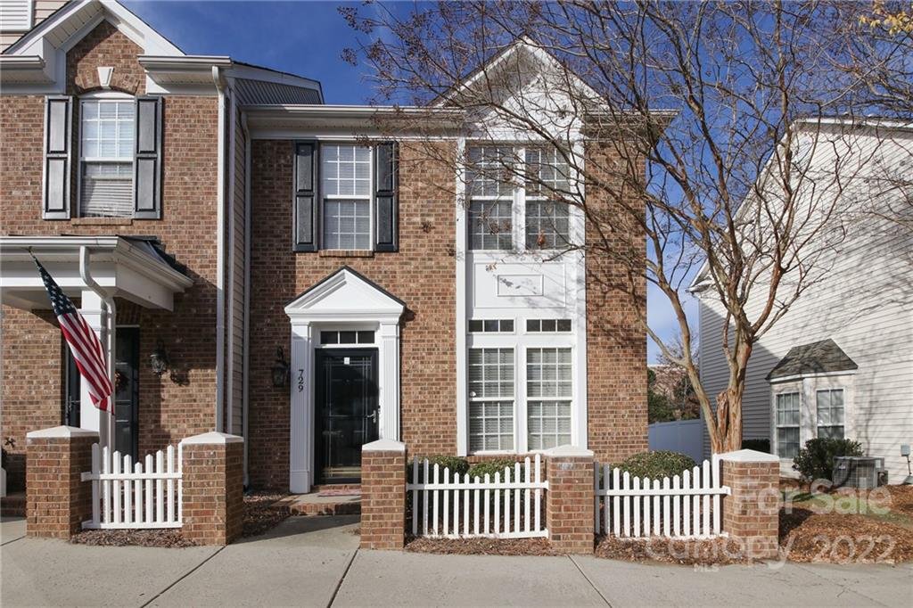 729 Atherton Way