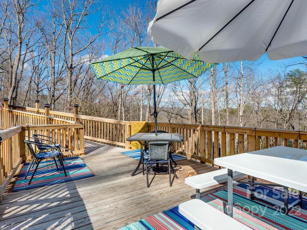 282 Ridgecrest Drive