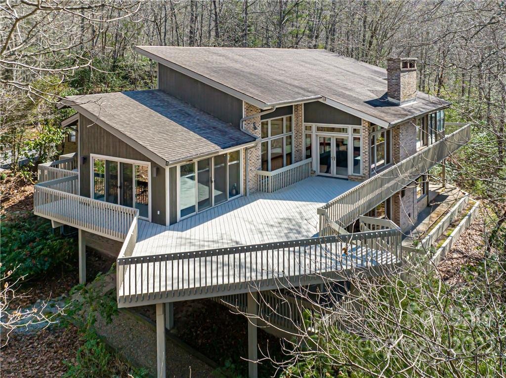 180 Grouse Lane