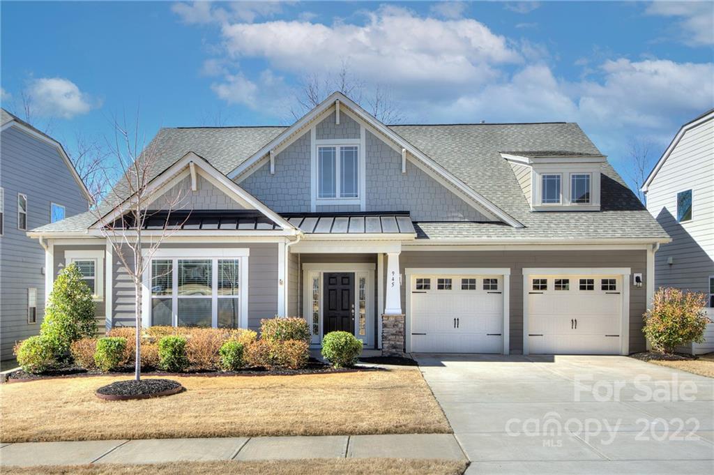 945 Parkland Place
