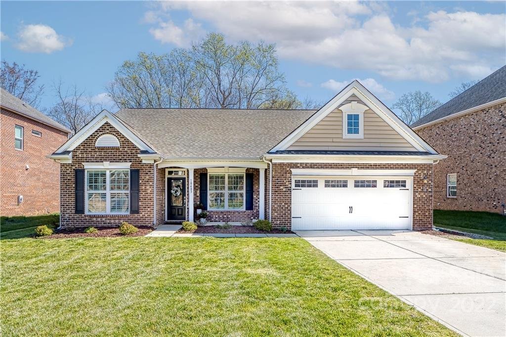 10403 Woodview Circle