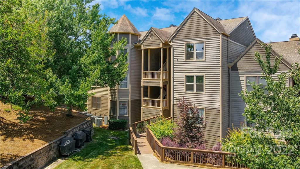 13824 Queens Harbor Road