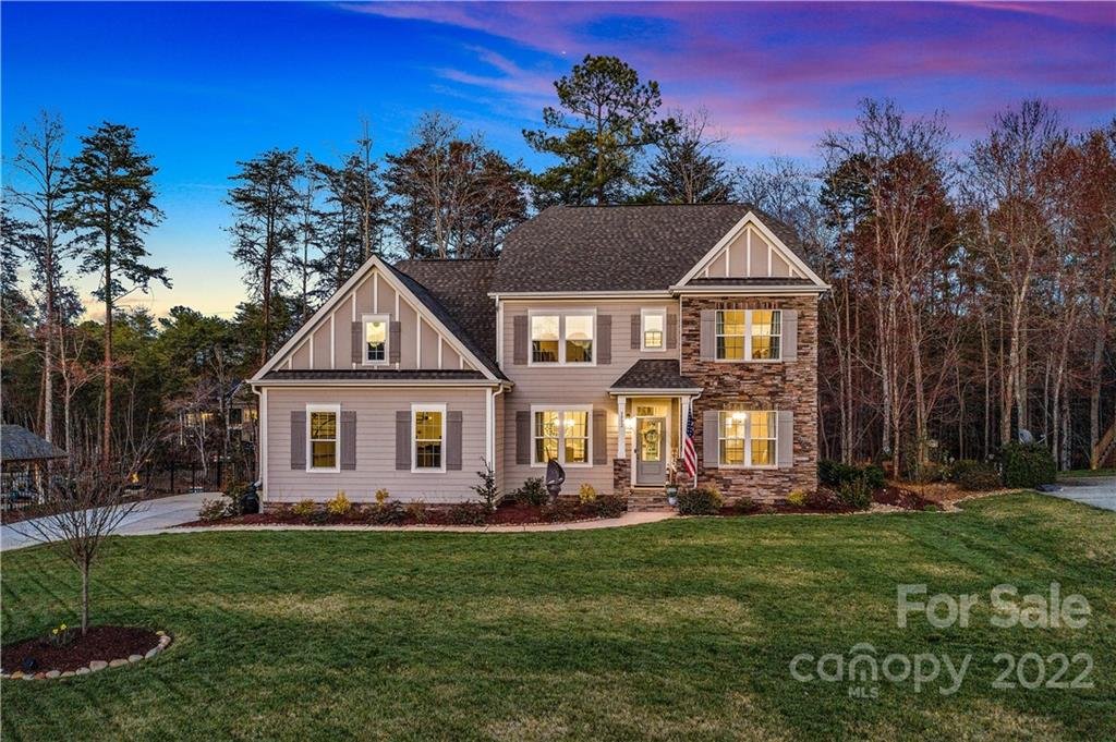3992 Blue Dory Lane