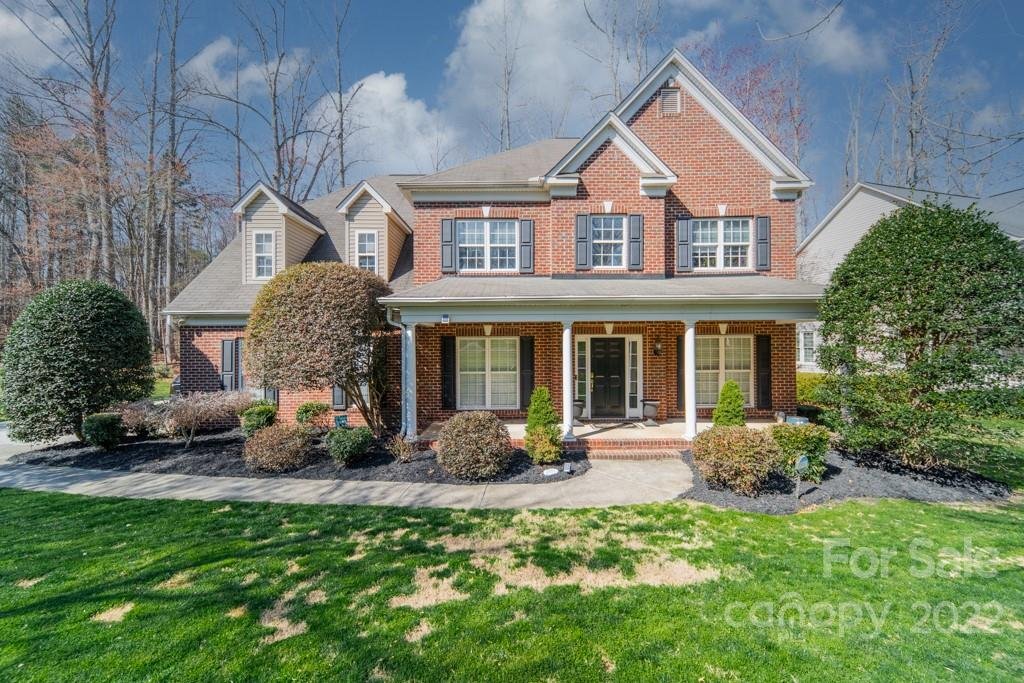 121 Fernbrook Drive