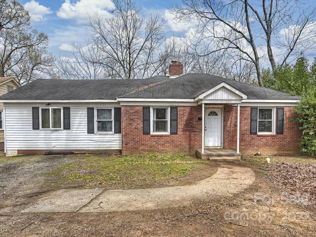 2429 Remount Road