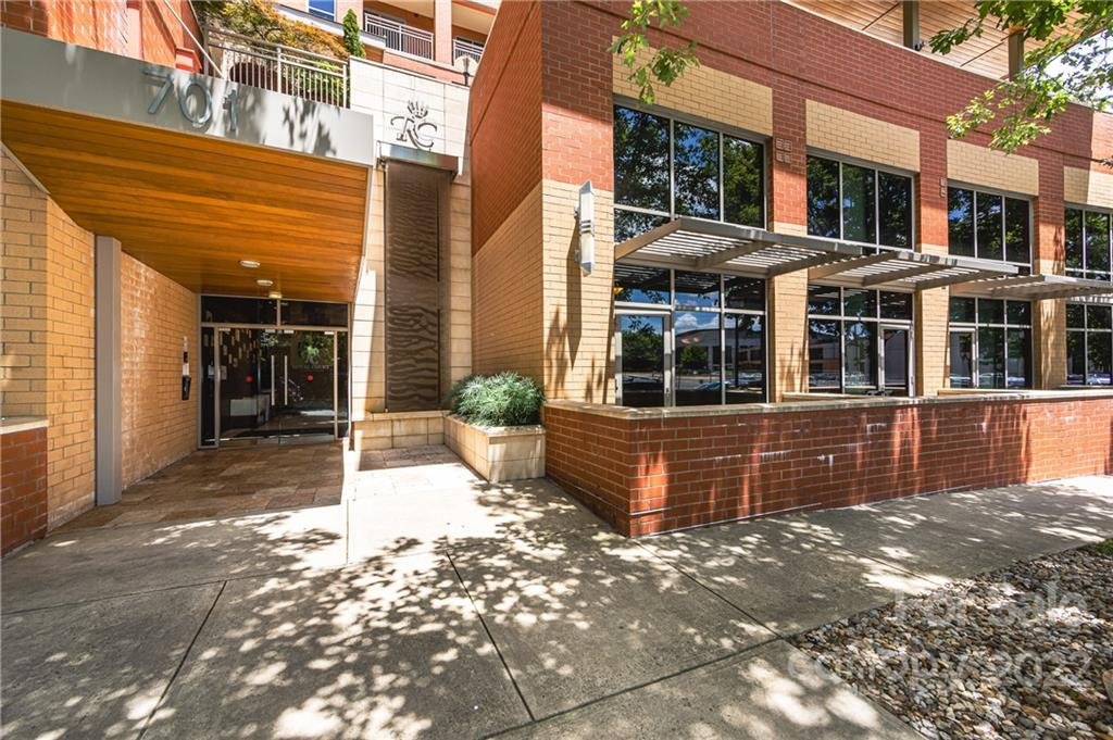 701 Royal Court 301