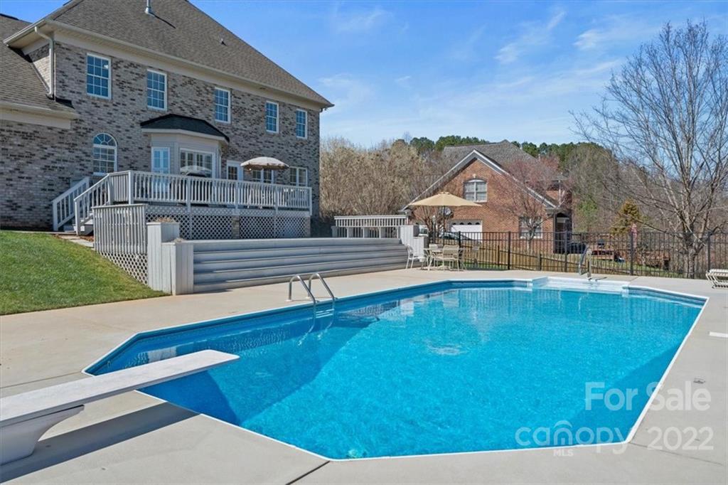 604 Gwendolyn Court