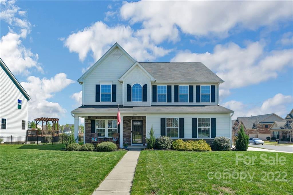 1009 Nutgrove Lane
