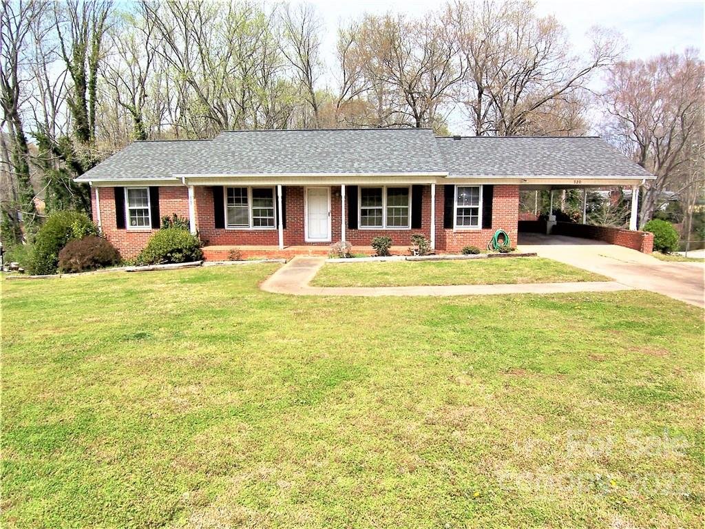 920 Surry Drive
