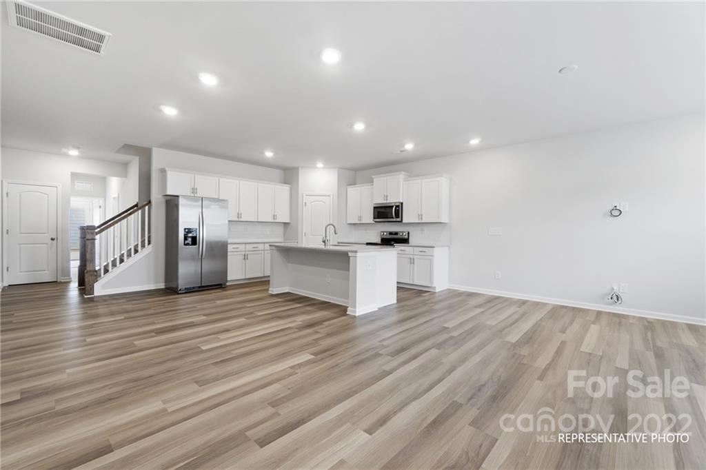 627 Sagecroft Lane 50