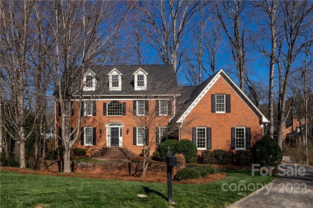 2200 Whilden Court