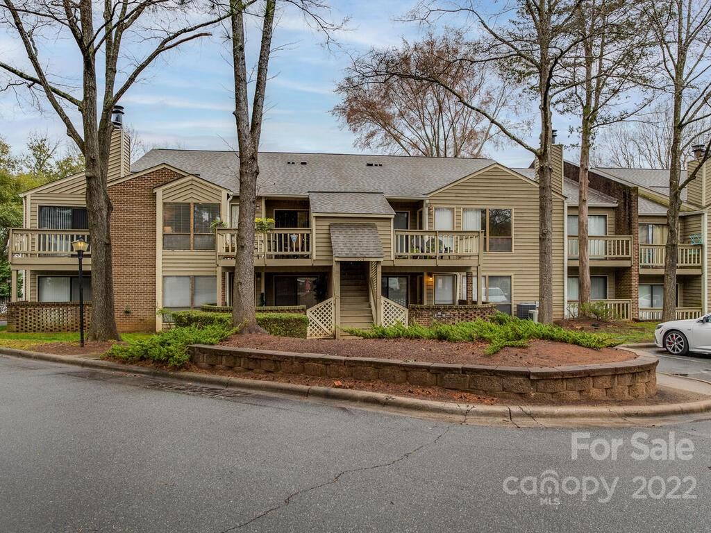 1604 Sharon Road 27