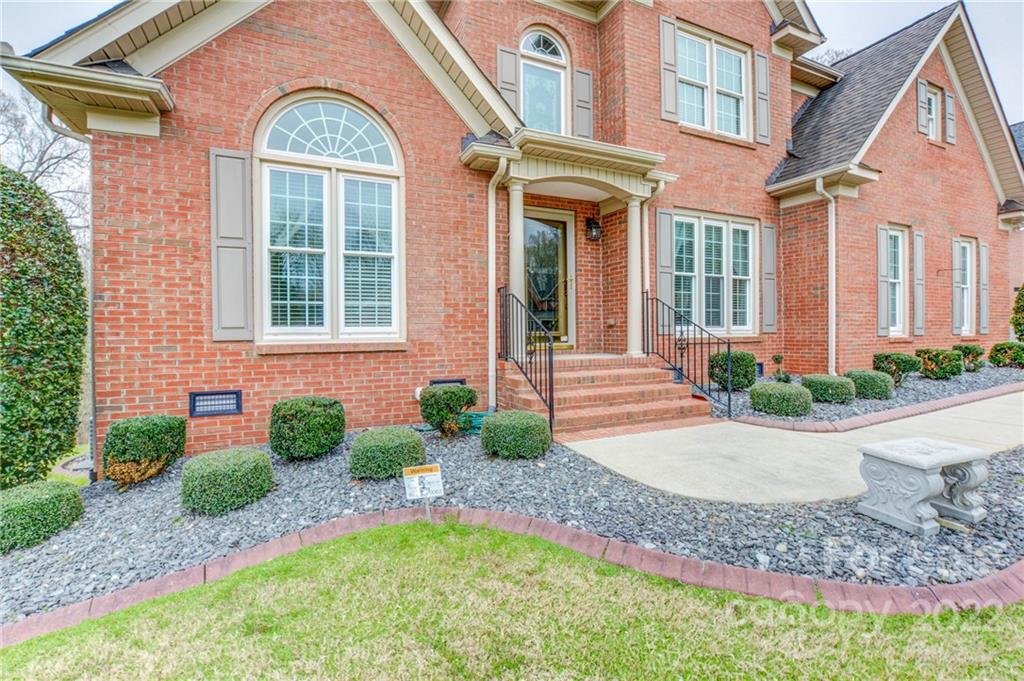 3007 Sparkston Lane