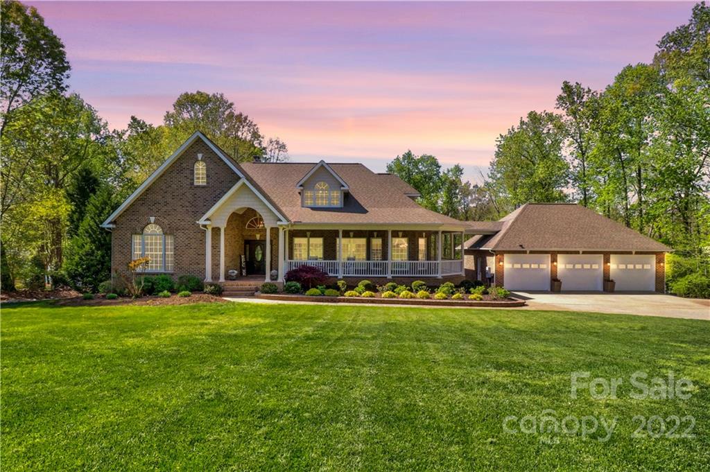 182 Windwood Lane
