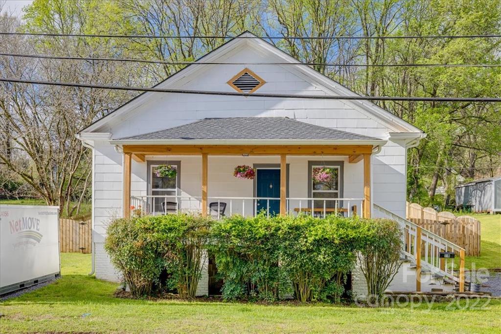 18 Montford Avenue