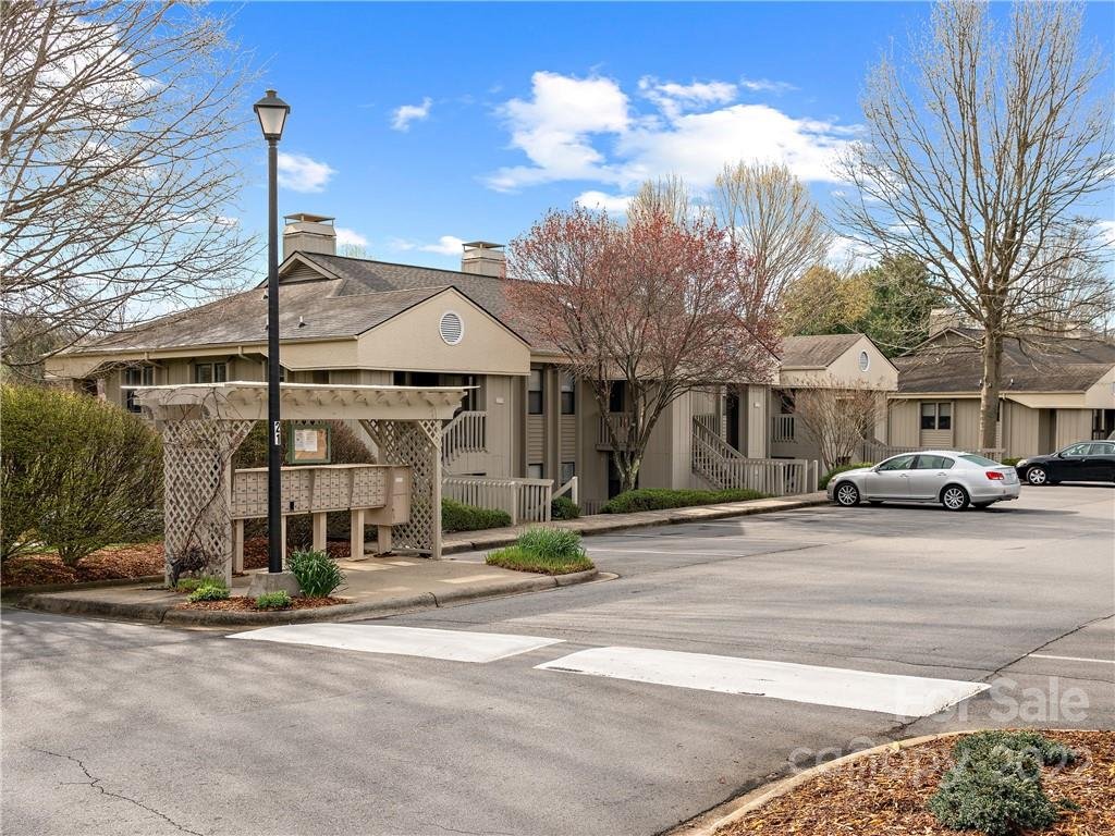 603 Abbey Circle F3
