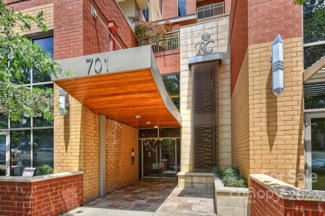 701 Royal Court 611