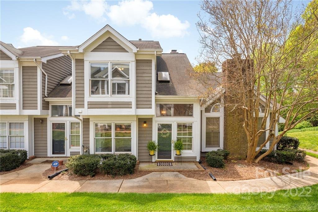 8232 Legare Court