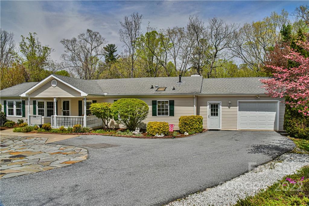 115 Founders Way