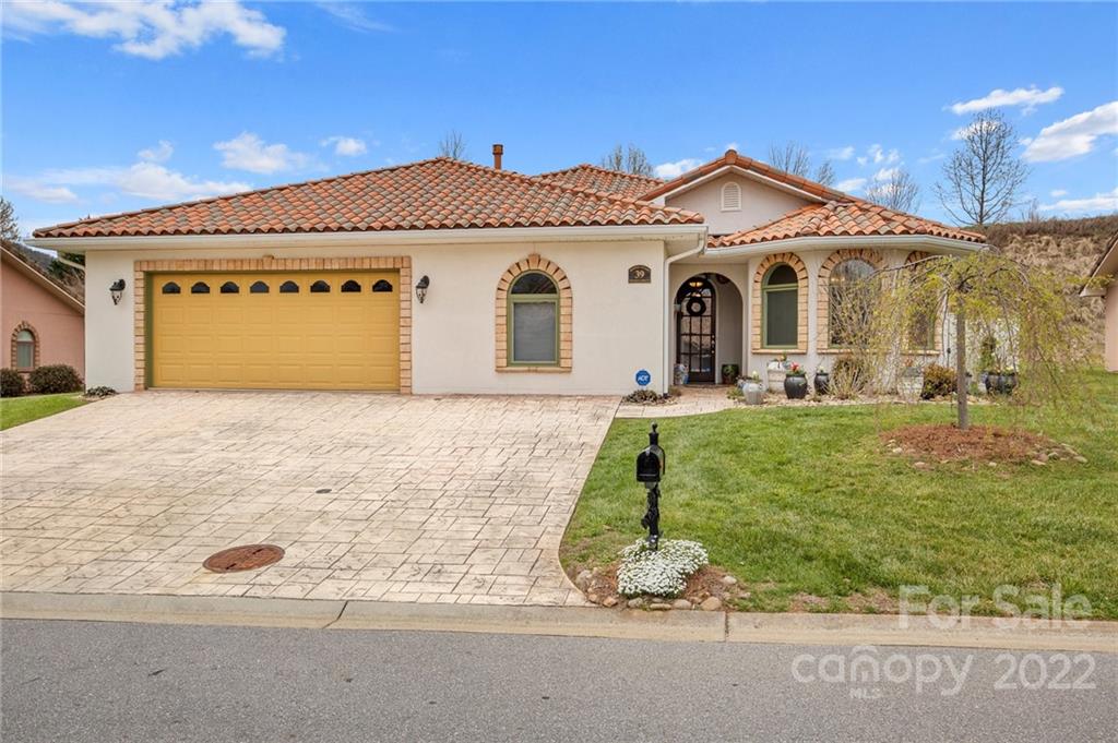 39 Pacifico Drive