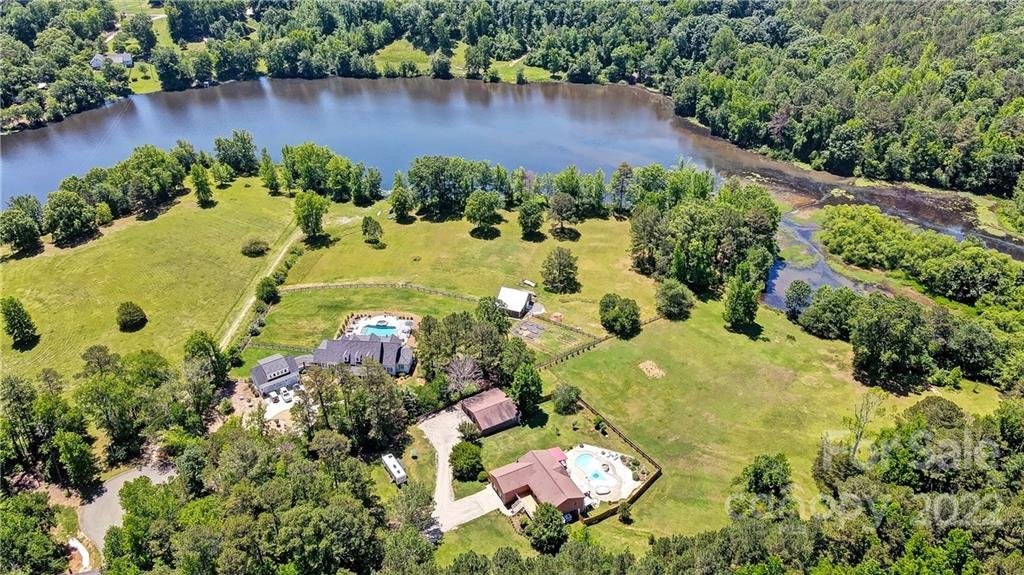 1380 Saddle Drive