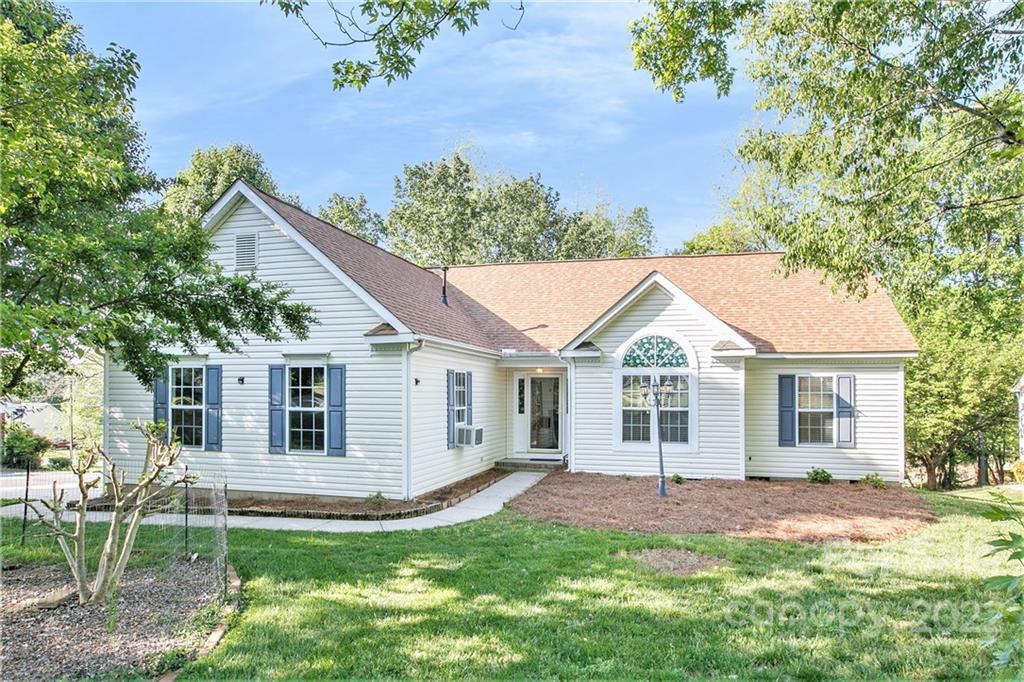 121 S Mulberry Court 106