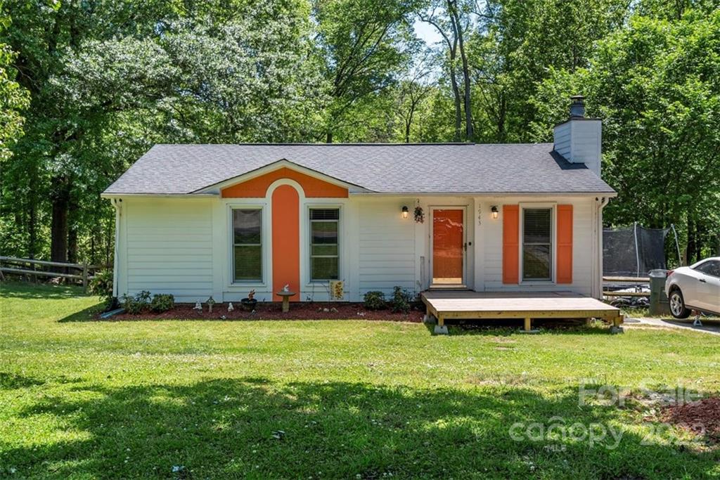 1943 Oak Hollow Road