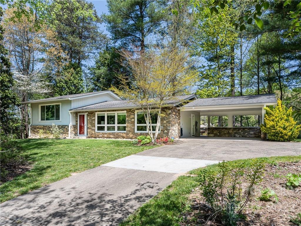 77 W Fox Chase Road
