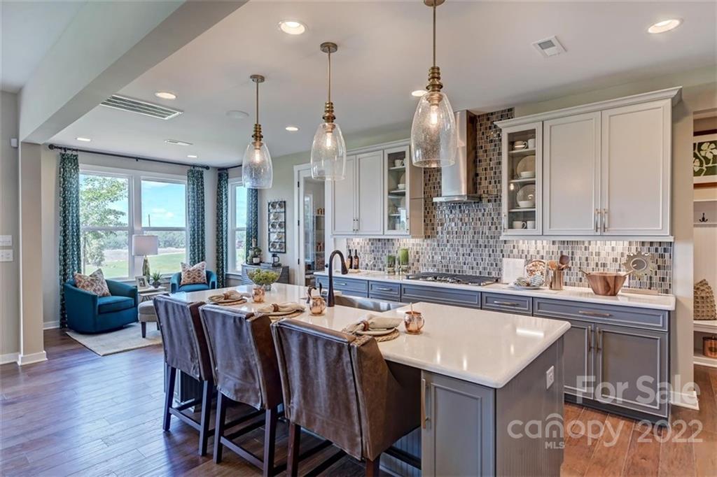 2258 Excalibur Drive 12