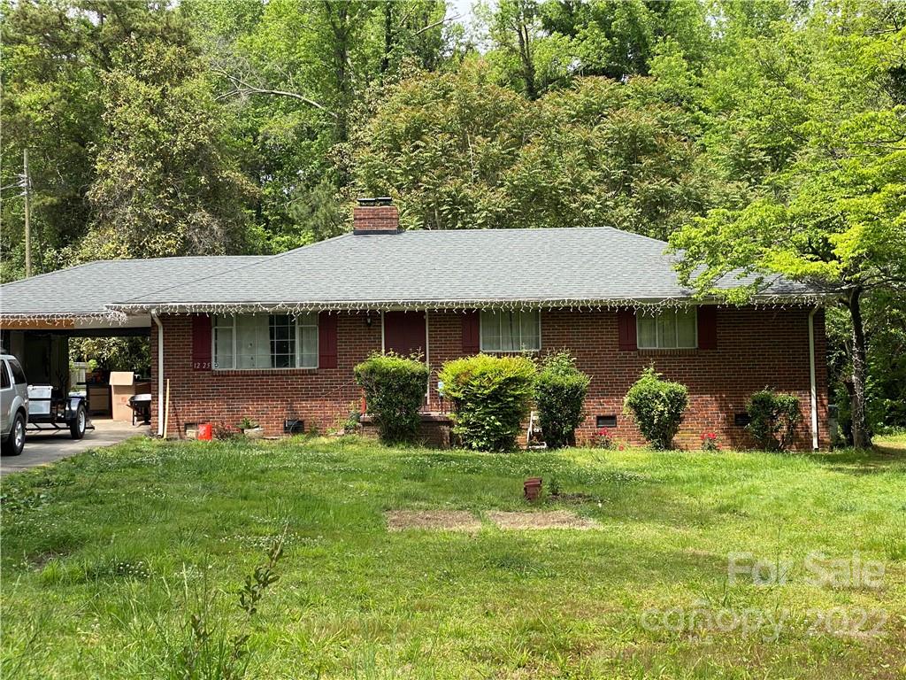 1225 Marlwood Circle