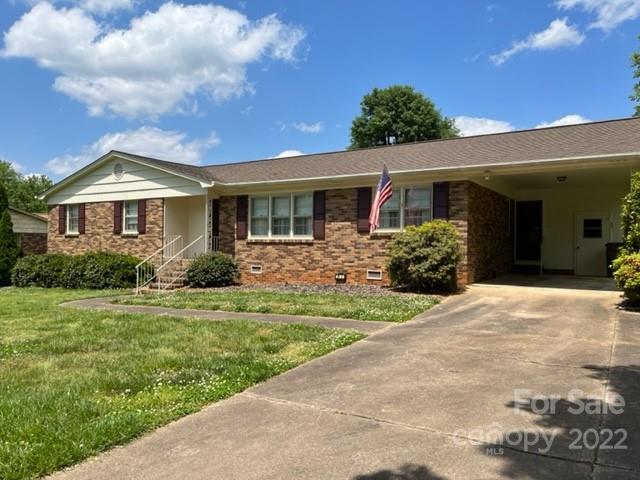 810 Surry Drive