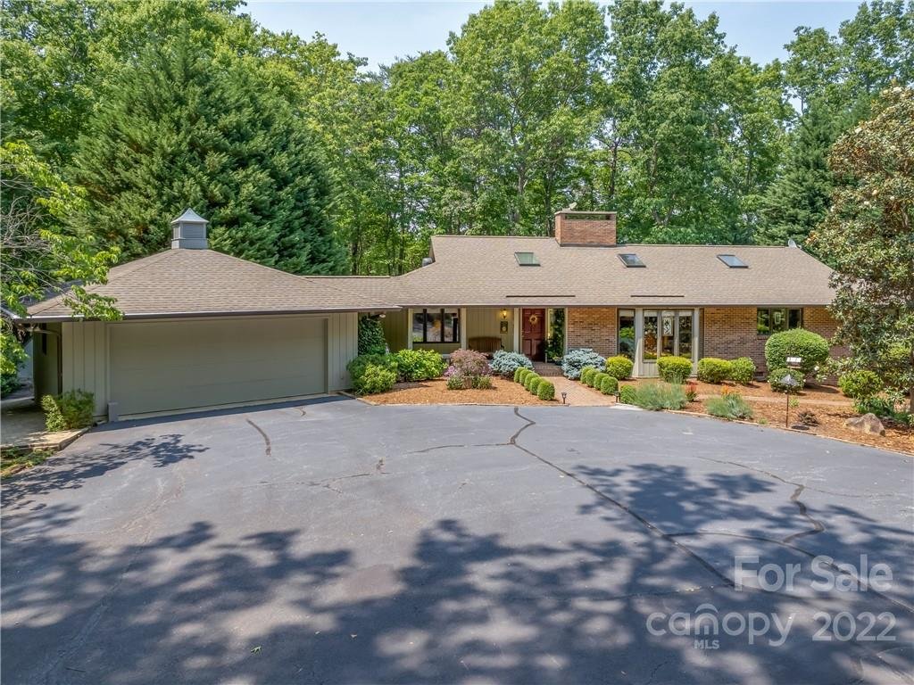 563 Fox Run Lane