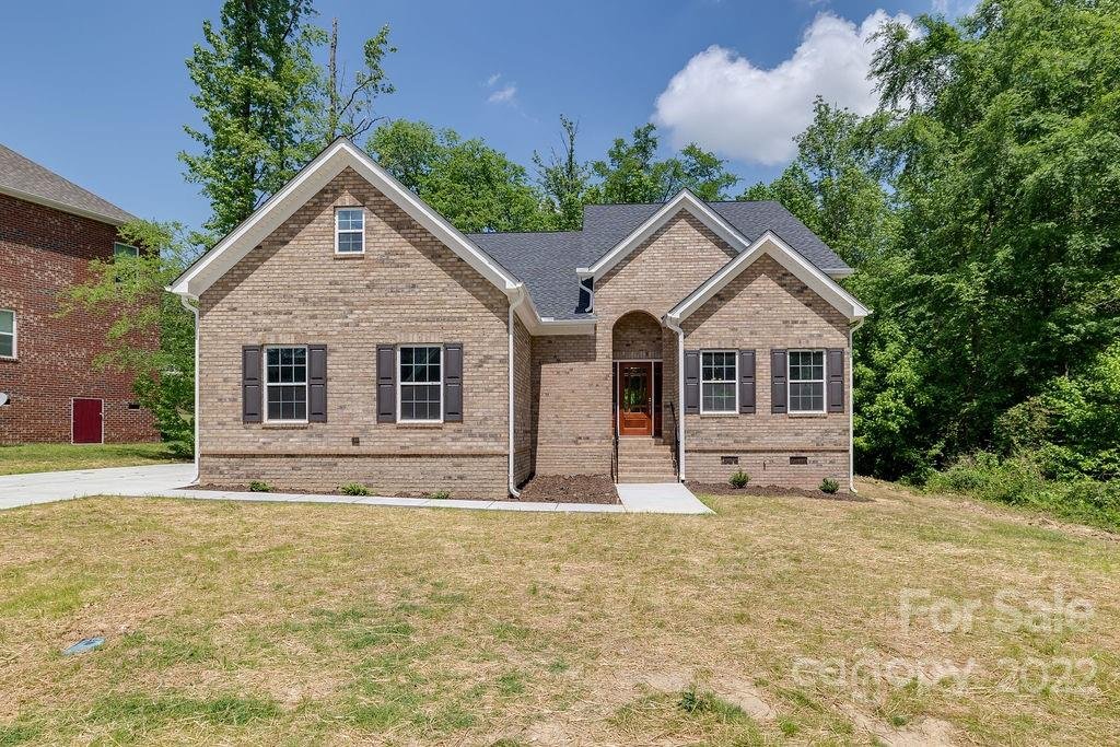 646 Grand Oak Drive