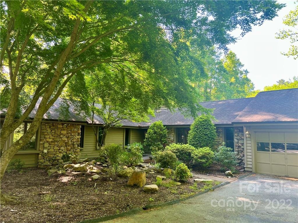 112 Camellia Way