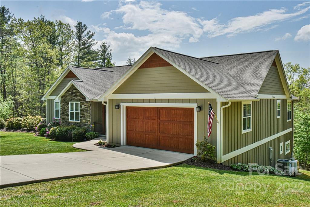 712 Settlers Trail