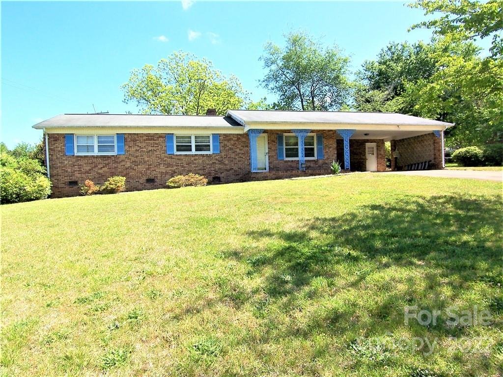 816 Surry Drive