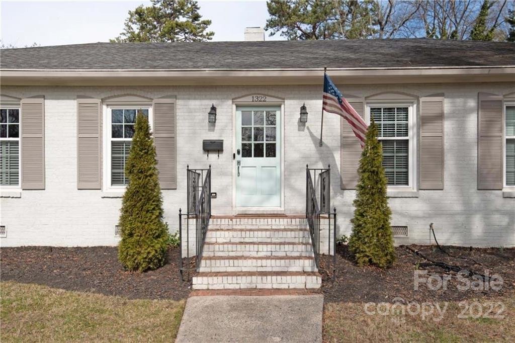 1322 Erinshire Road